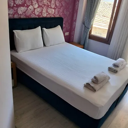 Safran Hotel Yenifoca