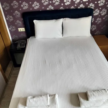Safran 3* Yenifoca